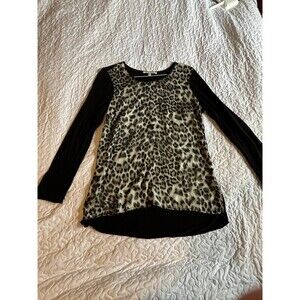 Black Rainn cheetah animal print long sleeve scoop neck top size medium